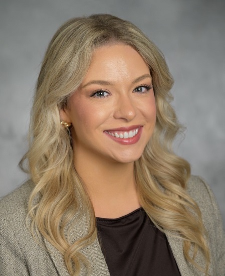 Caitlin-Headshot3